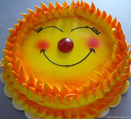 KenhSinhVien-sun-cake-smile.jpg