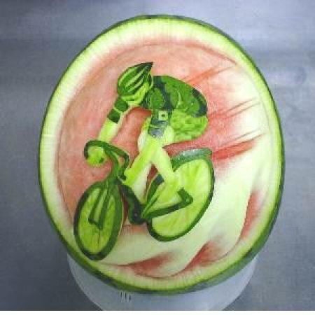 amazing-watermelon-carvings-640-05-15780-4461.jpg