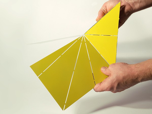 871852-sang-tao-muon-cam-hung-tu-gap-giay-origami-5.jpg