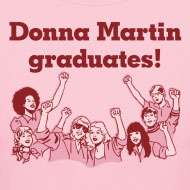 KenhSinhVien.Net-donna-martin-graduates-onehorseshy.jpg