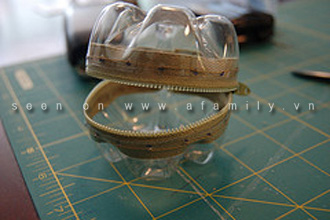 KenhSinhVien.Net-110517afamily-kt-vi-cam-tay-tu-vo-chai-nhua-7.jpg
