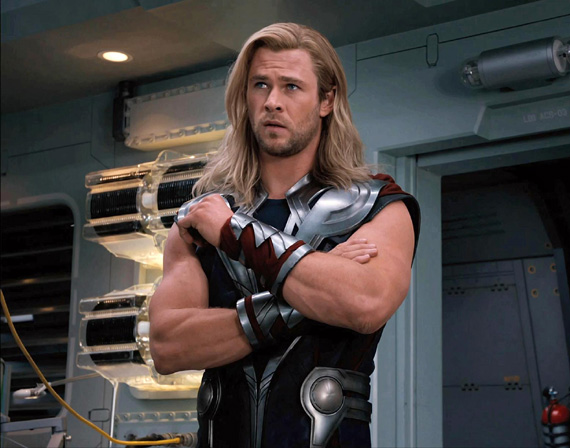 KenhSinhVien.Net-chris-hemsworth-as-thor-in-the-avengers.jpg