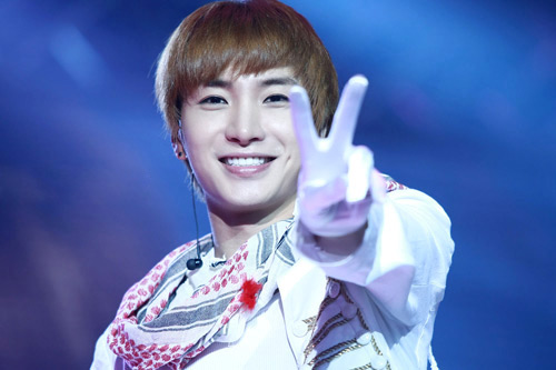 KenhSinhVien.Net-leeteuk1jpg1338211406.jpg